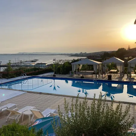Dolce Blue Boho, Premium With Seaview Szveti Vlasz