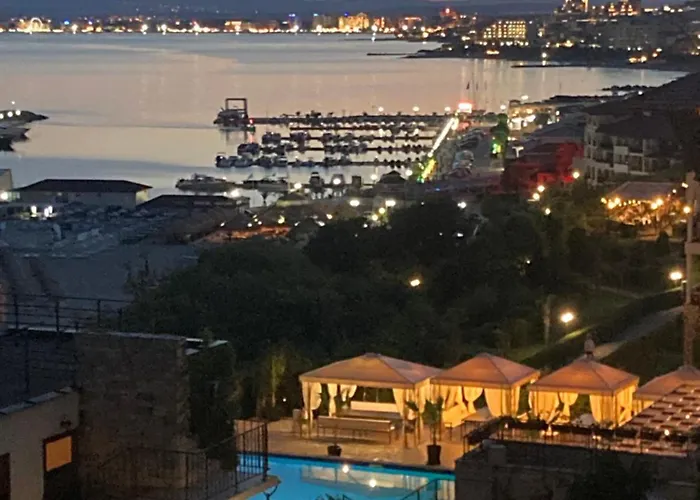 Dolce Blue Boho, Premium With Seaview Appartement